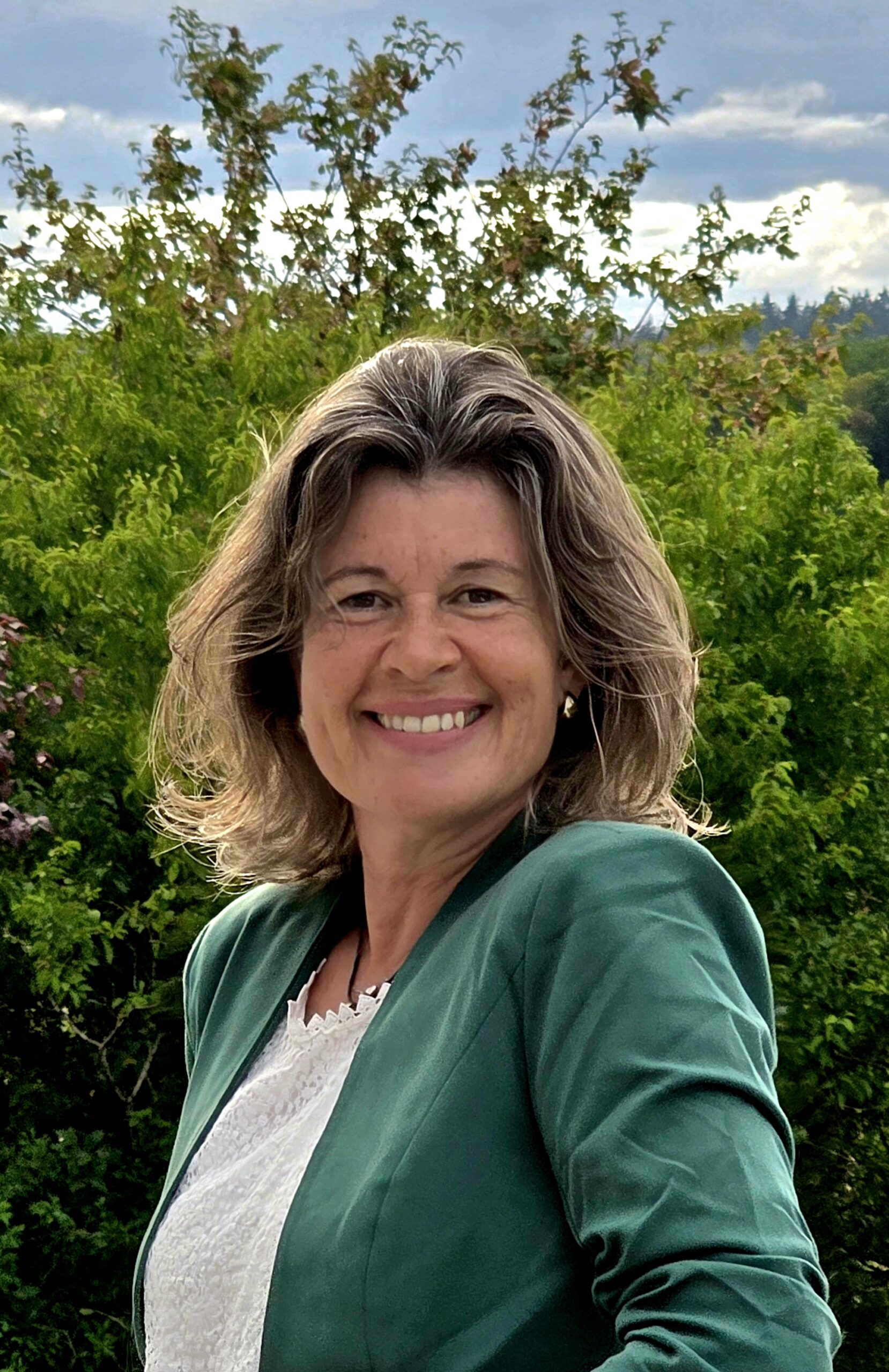 Stefanie Kath-Müller Marketing- und Kommunikationsexpertin, Gesundheitsexpertin, Resilienztrainerin, Entspannungsanleiterin, Yogatherapeutin